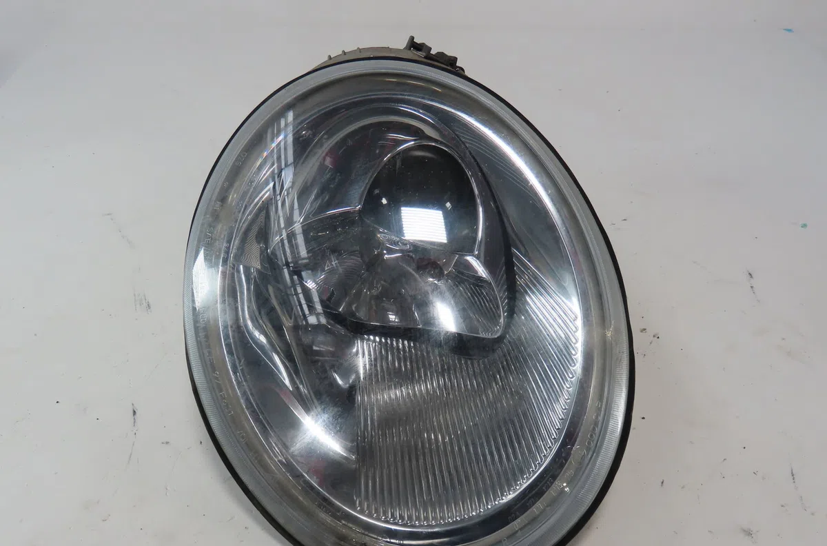 Phare droit Volkswagen NEW BEETLE (9C1, 1C1) 2.0 (1998-2010) occasion