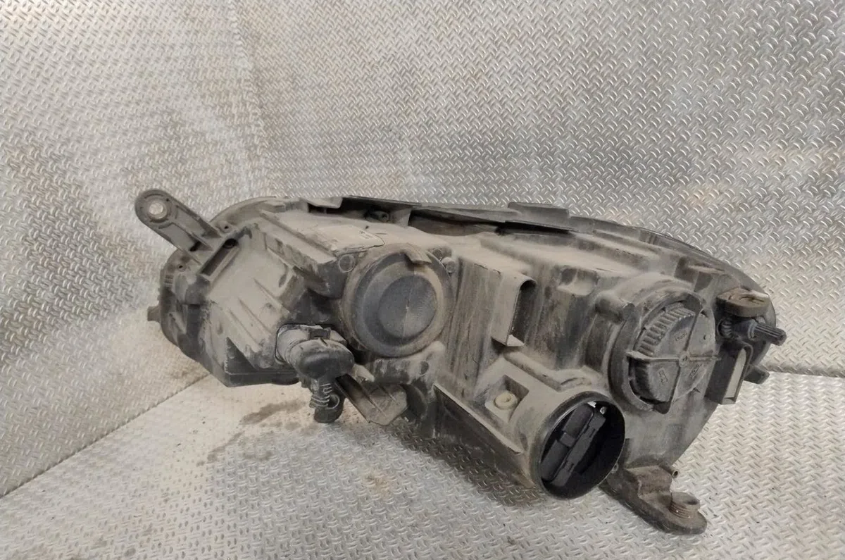 Phare droit VOLKSWAGEN PASSAT 6  PASSAT 6 occasion