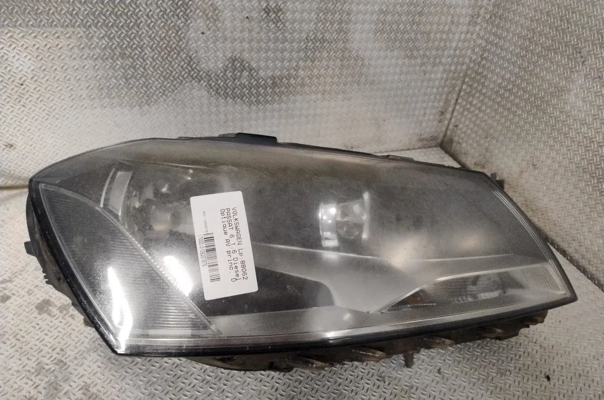 Phare droit VOLKSWAGEN PASSAT 6  PASSAT 6 occasion