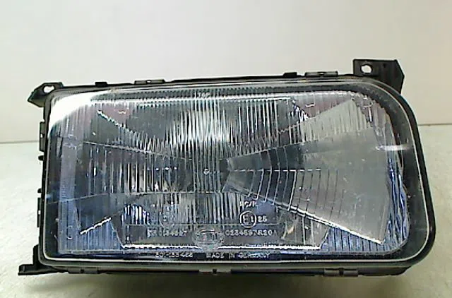 Phare droit Volkswagen PASSAT B3-B4 (3A2, 35I) 1.6 td (1988-1993) occasion
