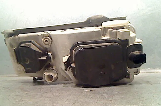 Phare droit Volkswagen PASSAT B3-B4 Variant (3A5, 35I) 1.8 (1988-1997) occasion
