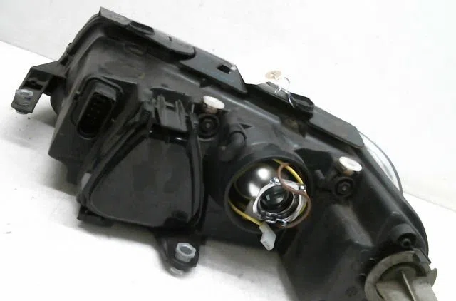 Phare droit Volkswagen PASSAT B5.5 (3B3) 1.9 tdi (2000-2005) occasion
