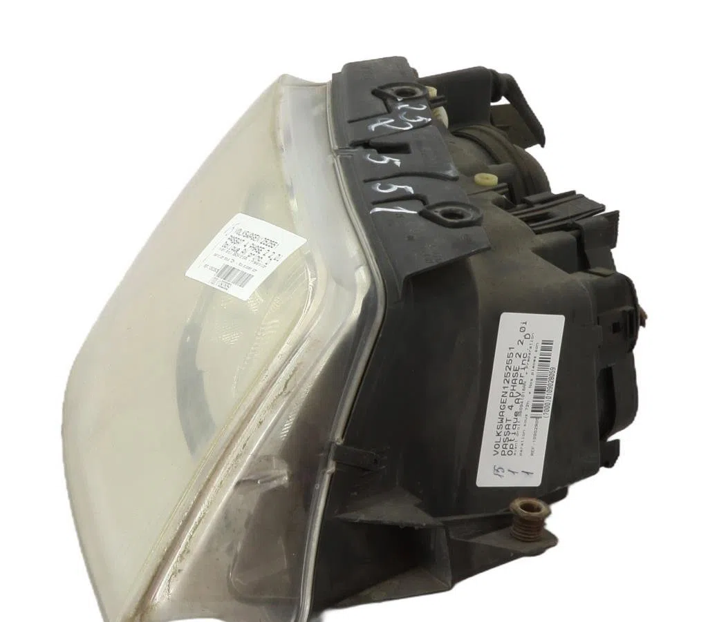 Phare droit Volkswagen PASSAT B5.5 (3B3) 2.0 (2000-2005) occasion