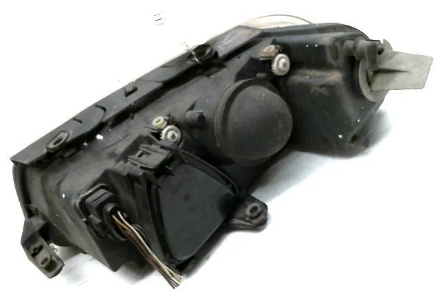 Phare droit Volkswagen PASSAT B5.5 Variant (3B6) 1.9 tdi (2000-2005) 5 portes occasion