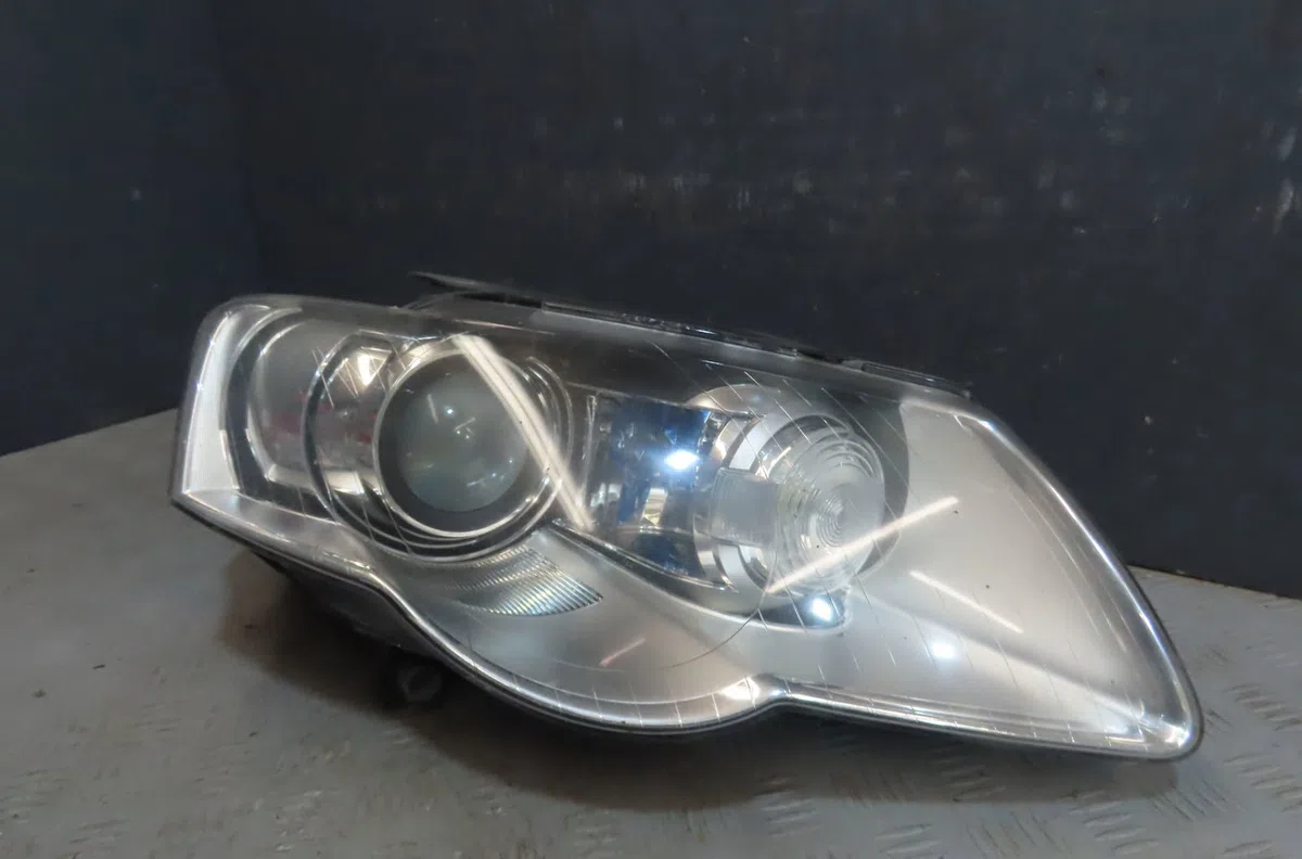 Phare droit Volkswagen PASSAT B6 Variant (3C5) 2.0 tdi (2005-2010) occasion