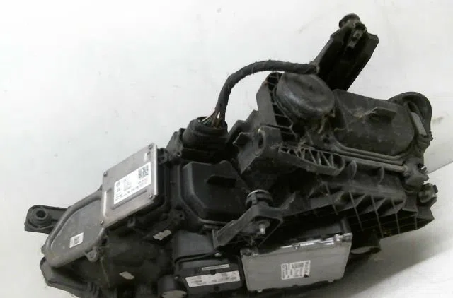Phare droit Volkswagen PASSAT B8 (3G2, CB2) 1.4 gte hybrid (2015) occasion