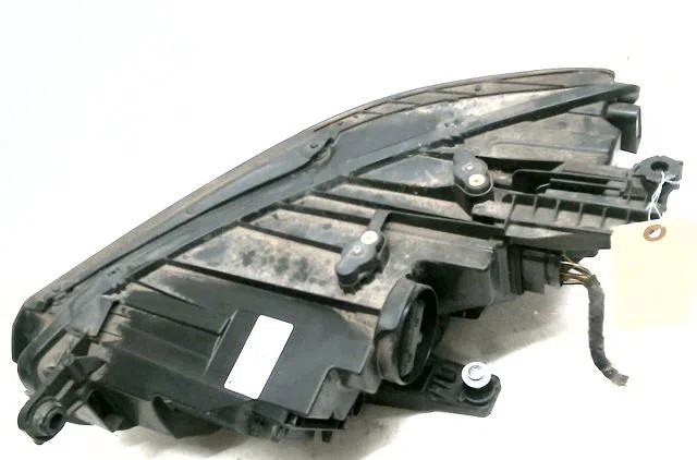 Phare droit VOLKSWAGEN PASSAT occasion