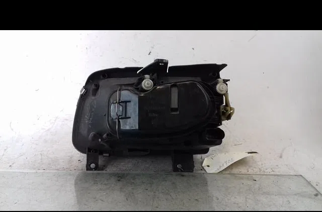Phare droit Volkswagen POLO (6N2) 1.4 (1999-2001) 5 portes occasion