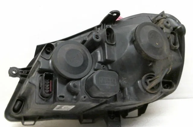 Phare droit Volkswagen POLO (9N_, 9A_) 1.4 tdi (2001-2005) 5 portes occasion