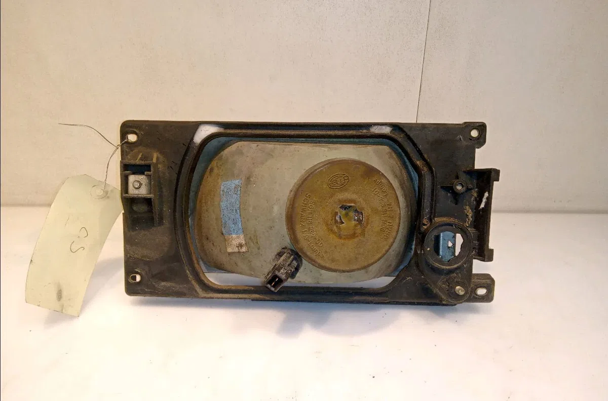 Phare droit Volkswagen POLO II (86C, 80) 1.0 cat (1989-1994) occasion