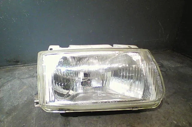 Phare droit Volkswagen POLO III (6N1) 60 1.4 (1995-1999) occasion
