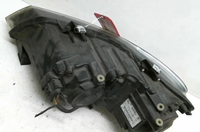Phare droit Volkswagen POLO V (6R1, 6C1) 1.0 (2014) occasion