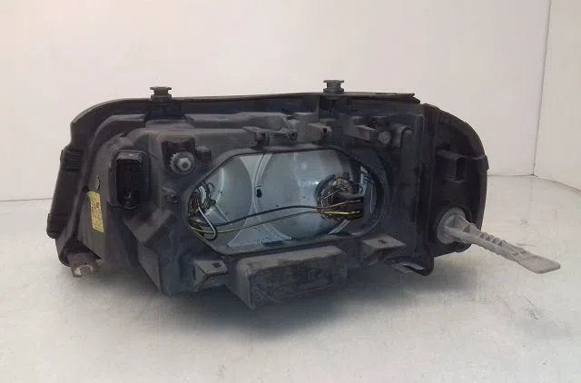 Phare droit Volkswagen SHARAN (7M8, 7M9, 7M6) 1.9 tdi (1996-2000) 5 portes occasion