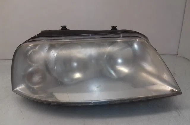 Phare droit Volkswagen SHARAN (7M8, 7M9, 7M6) 1.9 tdi (1996-2000) 5 portes occasion