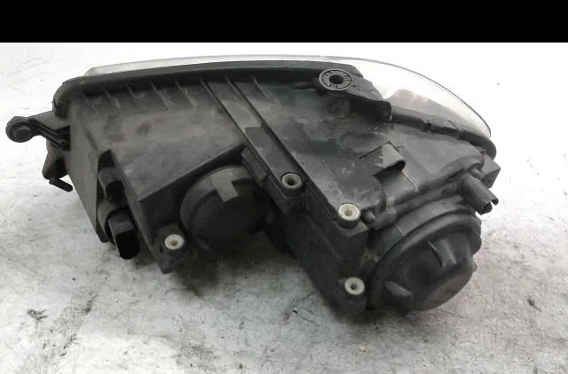 Phare droit Volkswagen TOURAN (1T1, 1T2) 1.9 tdi (2003-2004) 5 portes occasion
