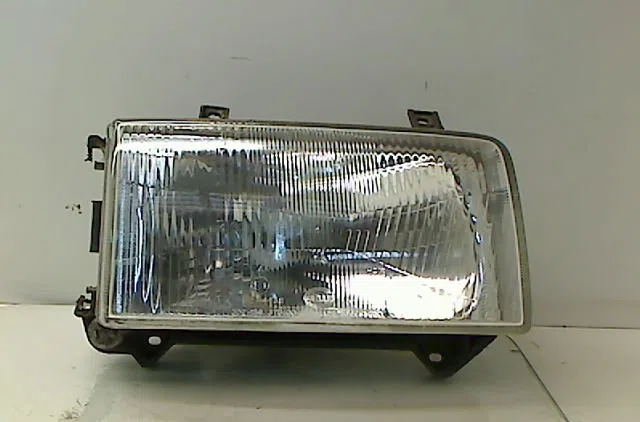 Phare droit VOLKSWAGEN TRANSPORTER IV 1995 occasion