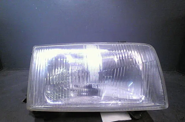 Phare droit Volkswagen TRANSPORTER IV Autobus-Autocar (70B, 70C, 7DB, 7DK, 70J, 70K 1.9 td (1992-2003) occasion