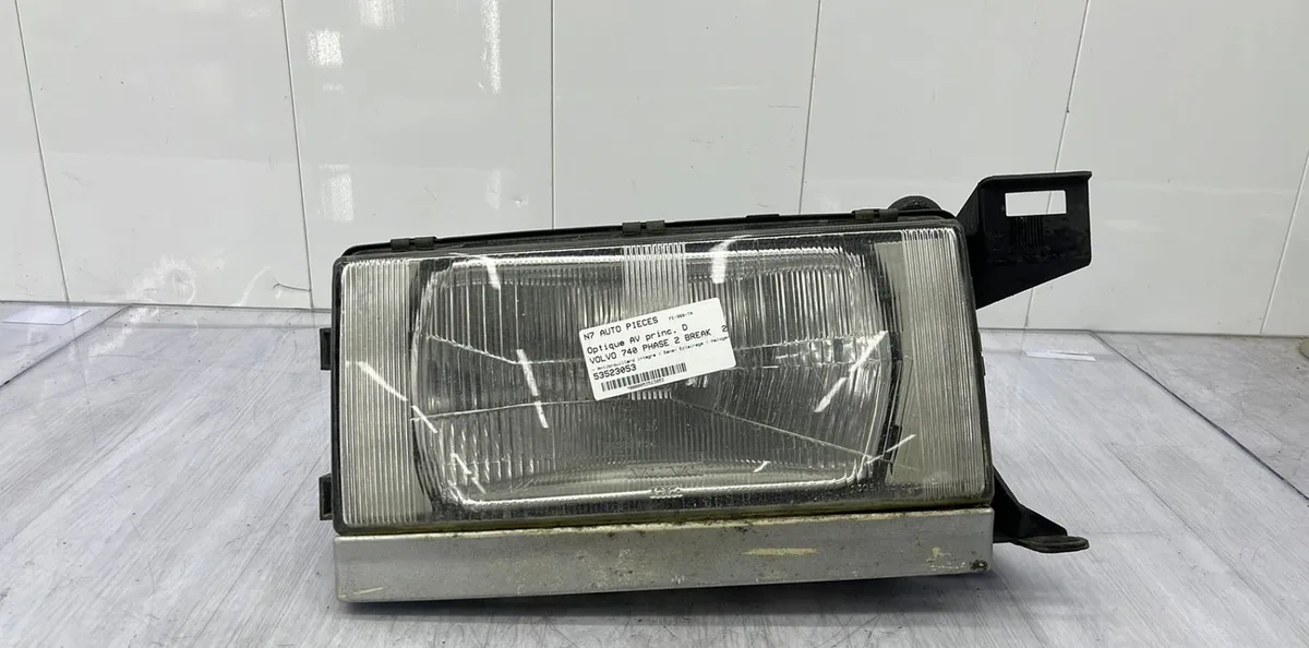 Phare droit VOLVO 740 PHASE 2 BREAK occasion