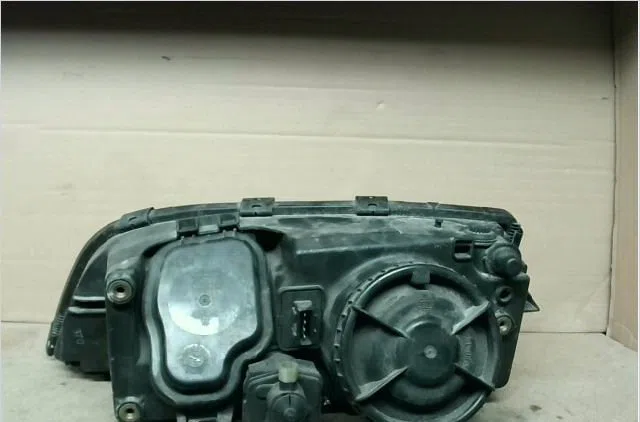 Phare droit Volvo S70 (874) 2.4 (1997-2000) occasion