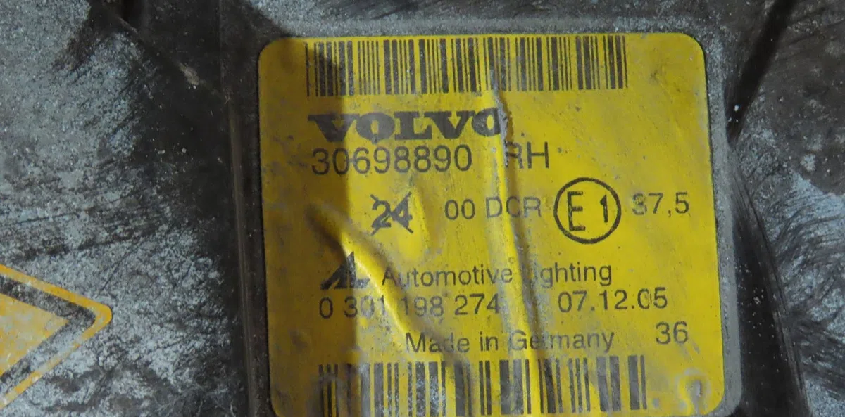 Phare droit Volvo V50 (545) 2.0 cdi (2003-2006) occasion