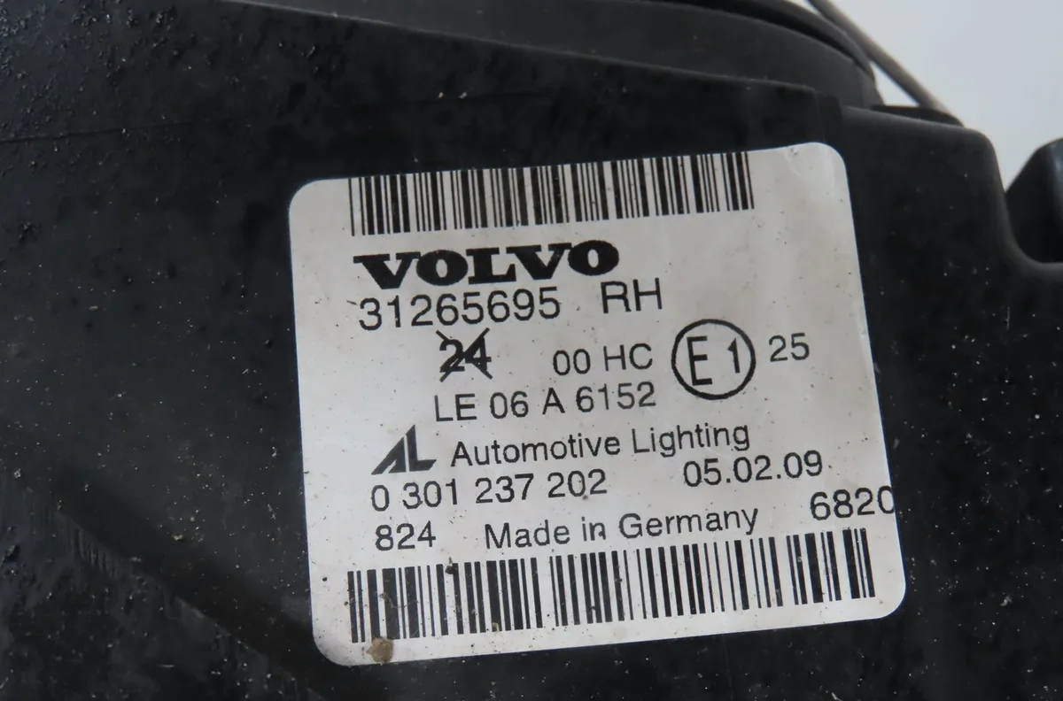 Phare droit Volvo V50 (545) D5 (2006-2010) occasion