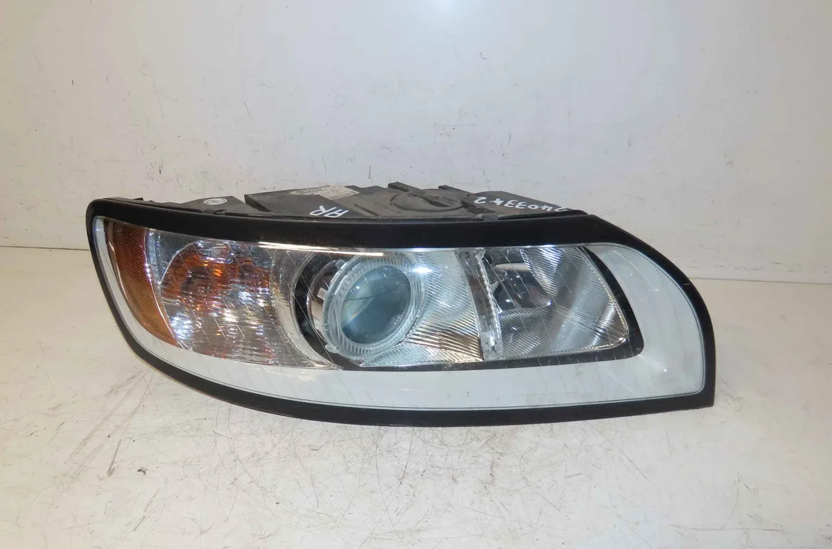 Phare droit VOLVO V50 occasion