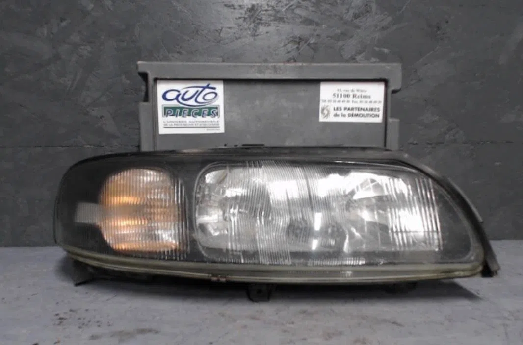 Phare droit Volvo V70 XC I Cross Country (295) 2.5 t xc awd (2002-2007) occasion