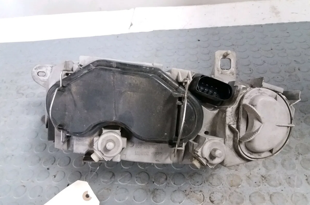 Phare gauche Alfa romeo 147 (937_) 1.6 16v t.spark eco (937.axa1a, 937.bxa1a) (2001-2010) occasion