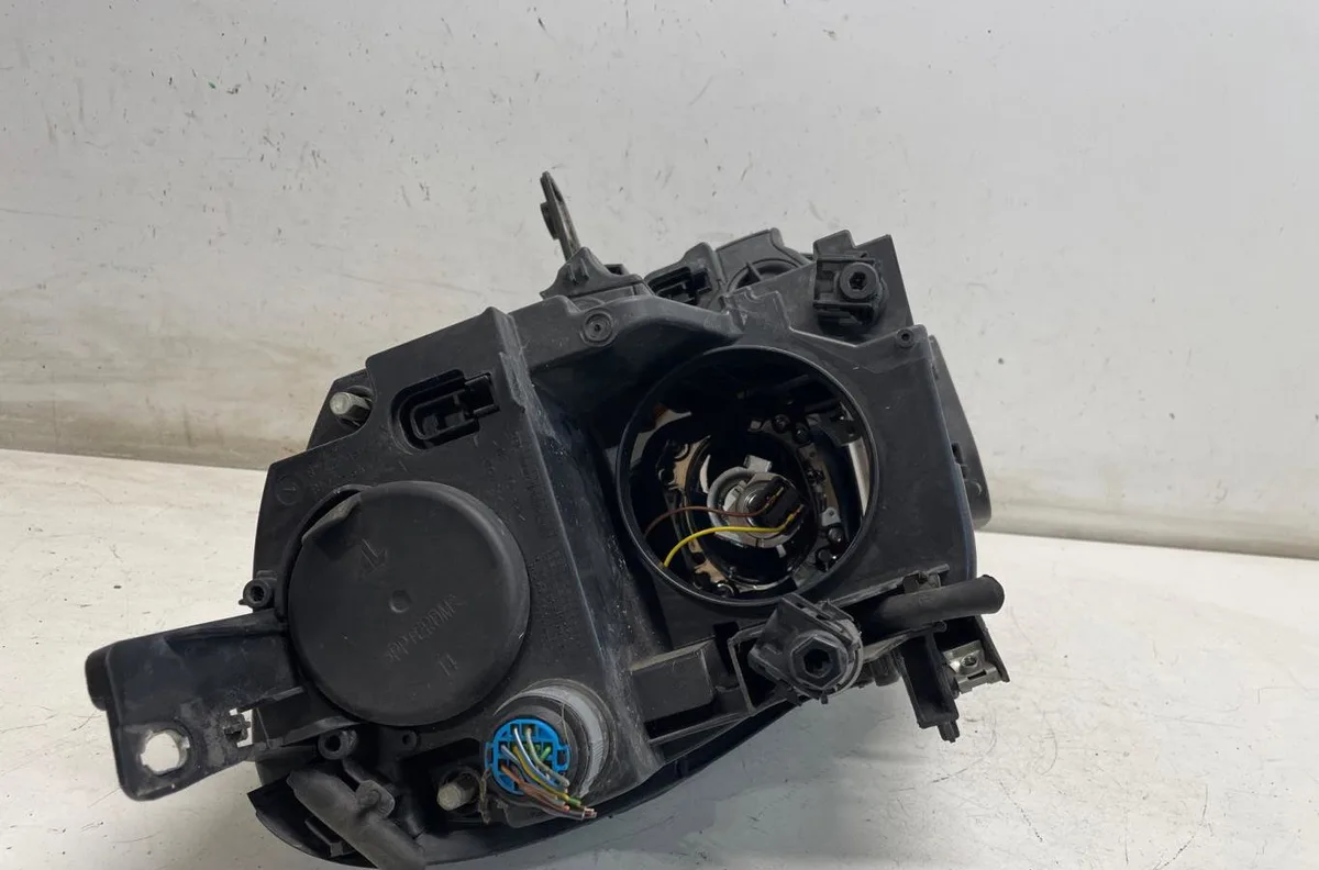 Phare gauche Alfa romeo GIULIETTA (940_) 1.6 jtdm (940fxd1a) (2010-2016) 5 portes occasion