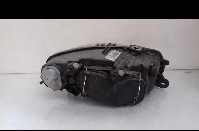 Phare gauche Alfa romeo GT (937_) 1.9 jtd (937cxn1b) (2003-2010) 3 portes occasion