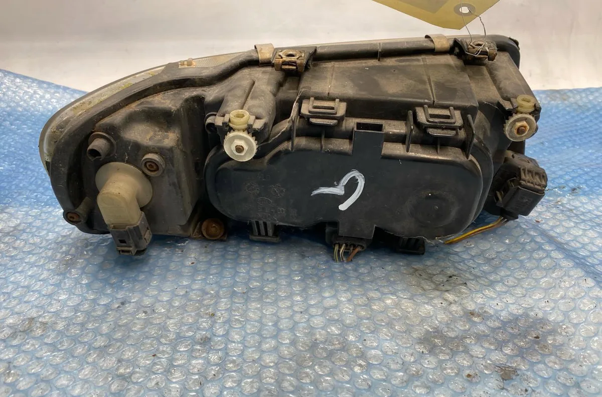 Phare gauche Audi A3 (8L1) 1.9 tdi (1996-2001) occasion