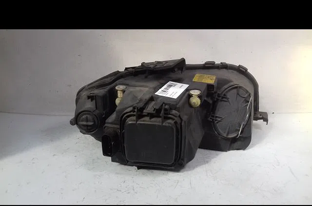 Phare gauche Audi A3 (8P1) 1.9 tdi (2003-2010) 3 portes occasion