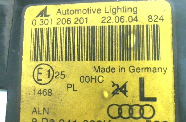 Phare gauche Audi A3 (8P1) 2.0 tdi 16v (2003-2012) 3 portes occasion