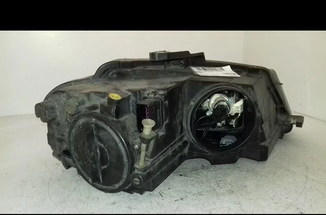 Phare gauche Audi A3 Décapotable (8P7) 1.6 tdi (2009-2013) occasion