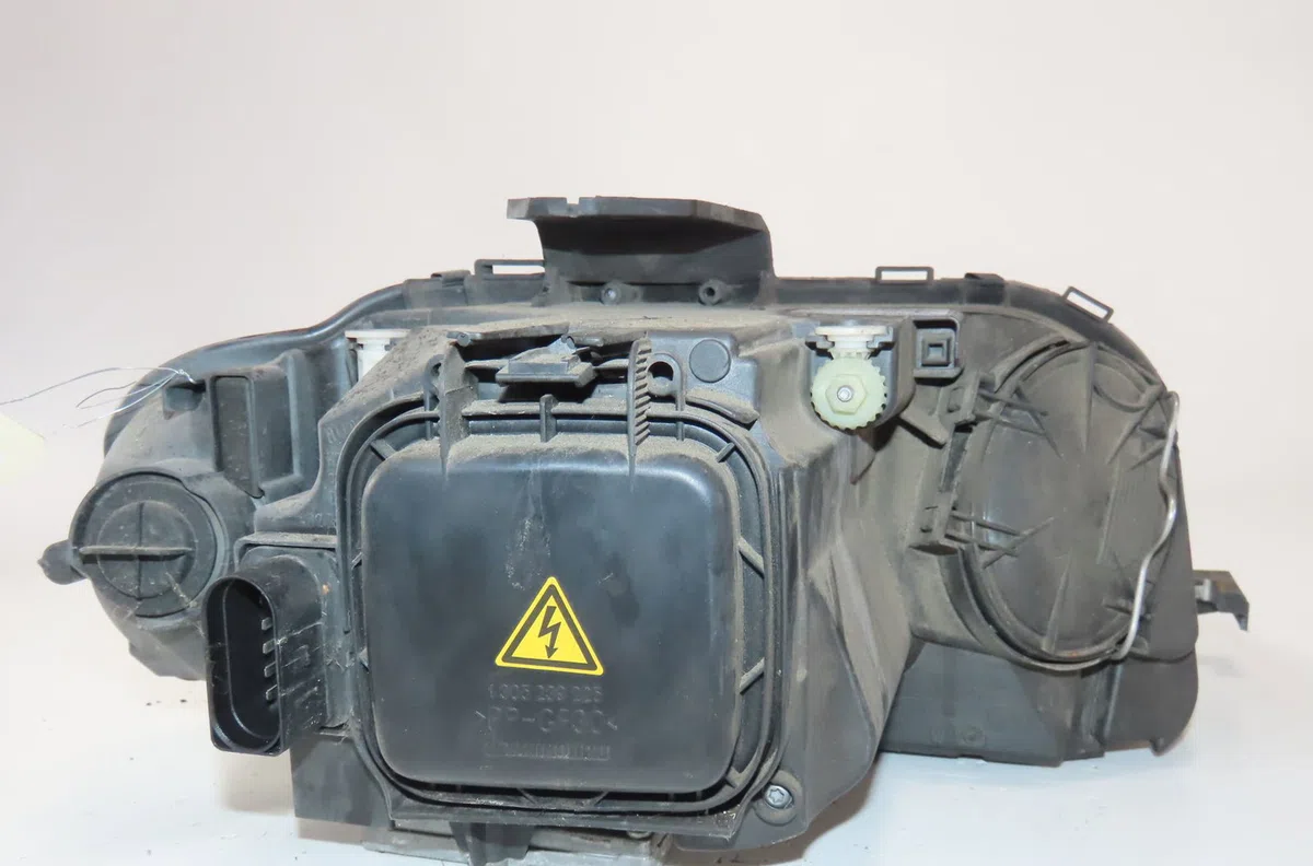 Phare gauche Audi A3 Sportback (8PA) 2.0 tdi 16v (2004-2013) 5 portes occasion