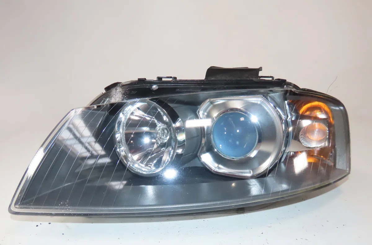 Phare gauche Audi A3 Sportback (8PA) 2.0 tdi 16v (2004-2013) 5 portes occasion