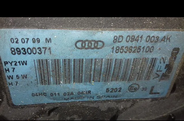 Phare gauche Audi A4 B5 (8D2) 1.6 (1994-2000) occasion