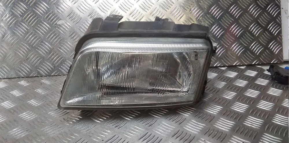 Phare gauche Audi A4 B5 (8D2) 1.6 (1994-2000) occasion