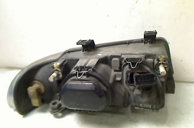 Phare gauche Audi A4 B5 (8D2) 2.5 tdi (1997-2000) occasion