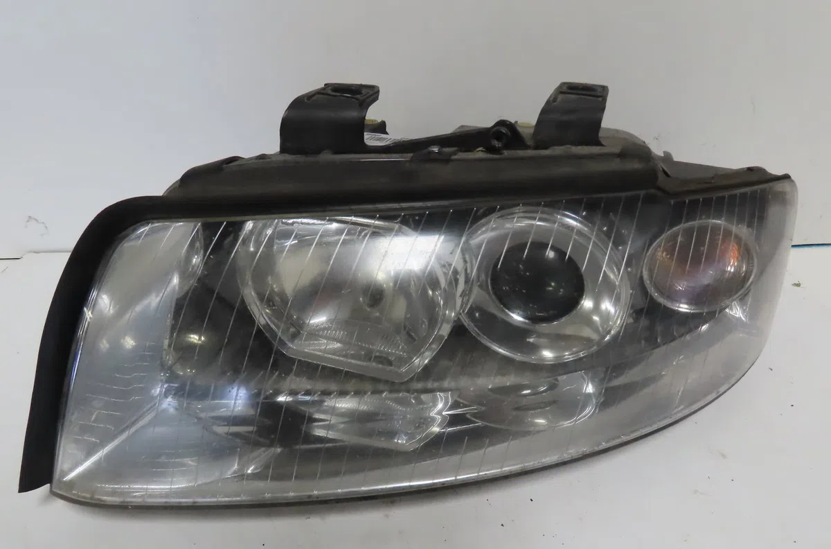Phare gauche Audi A4 B6 (8E2) 1.9 tdi (2000-2004) 4 portes occasion