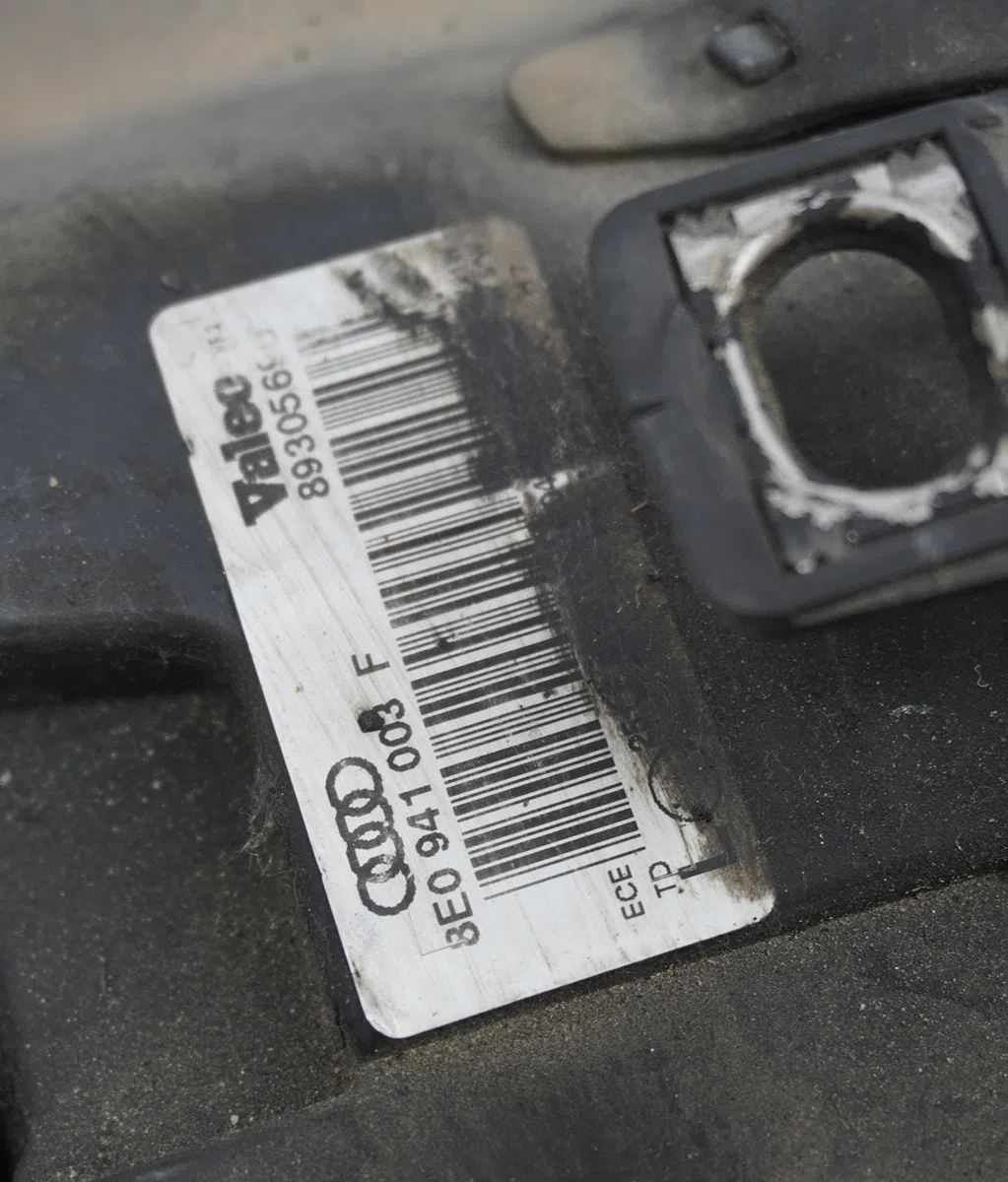Phare gauche Audi A4 B6 (8E2) 2.5 tdi quattro (2000-2004) occasion