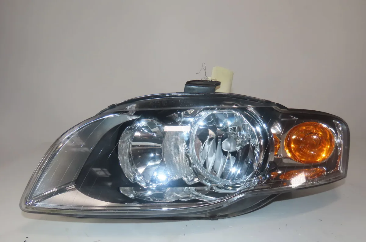 Phare gauche Audi A4 B7 (8EC) 2.0 tdi 16v (2004-2008) 4 portes occasion