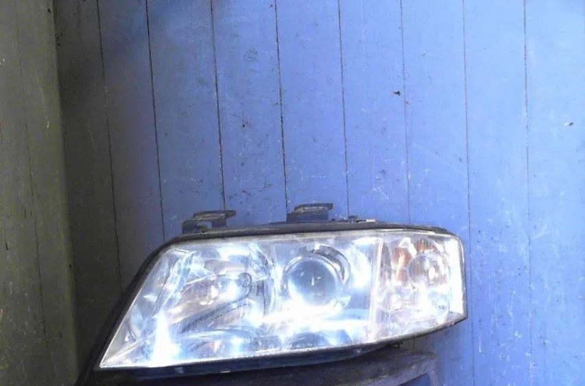 Phare gauche Audi A6 C5 (4B2) 2.4 (1997-2005) occasion