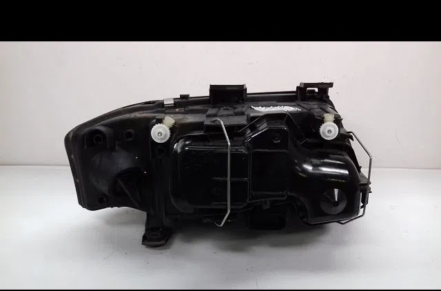 Phare gauche Audi A6 C5 (4B2) 2.5 tdi (1997-2005) occasion