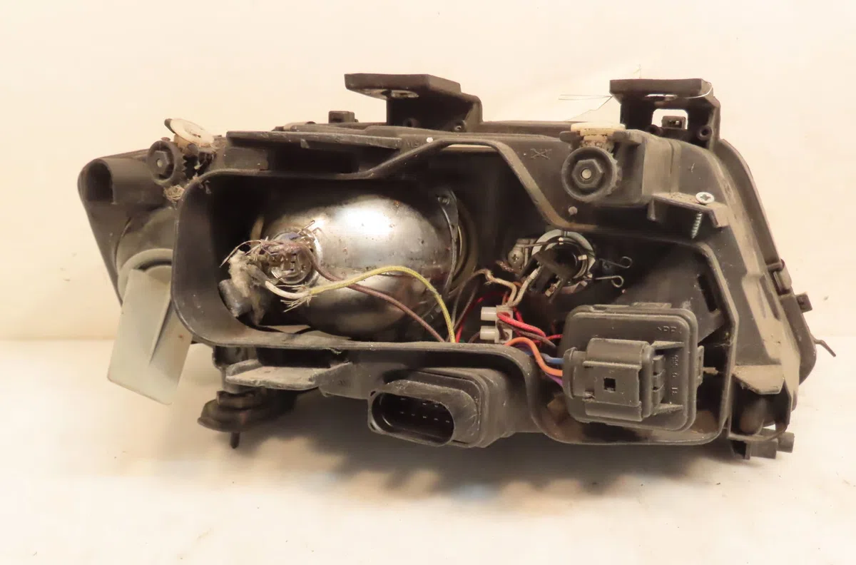 Phare gauche Audi A6 C5 (4B2) 2.5 tdi quattro (1997-2005) occasion