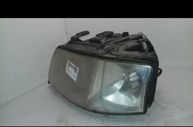Phare gauche Audi A6 C5 Avant (4B5) 2.5 tdi (1997-2005) occasion