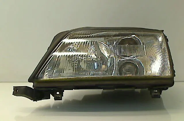 Phare gauche AUDI A6 I 1996 occasion
