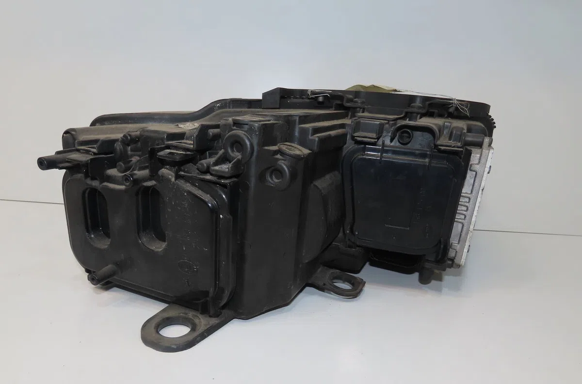 Phare gauche Audi A8 D3 (4E2, 4E8) 3.0 tdi quattro (2003-2010) occasion
