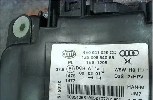 Phare gauche Audi A8 D3 (4E2, 4E8) 4.2 quattro (2002-2010) occasion