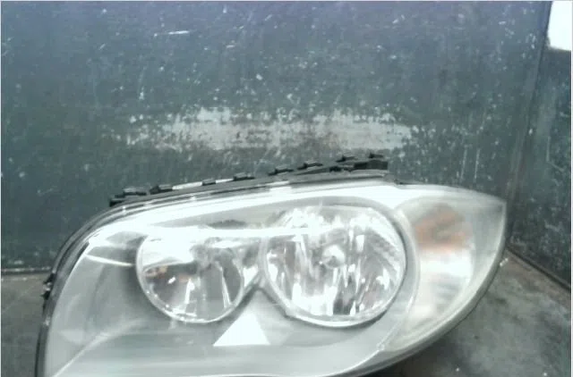 Phare gauche Bmw 1 (E87) 118 d (2004-2007) occasion